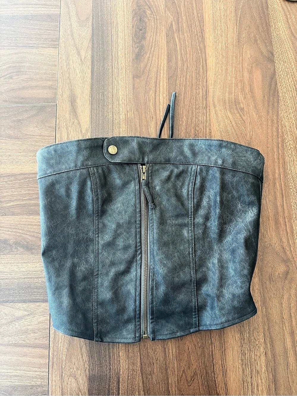 Edikted Corset Crop Top in Black Size Medium Like New